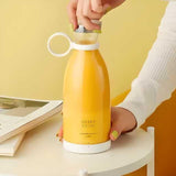 Portable Mini Juice Blender – Travel-Friendly & USB Rechargeable